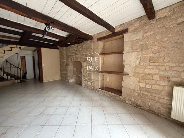 79400 SAINT MAIXENT L ECOLE Maison de ville 87m2 - idéal investissement locaatif