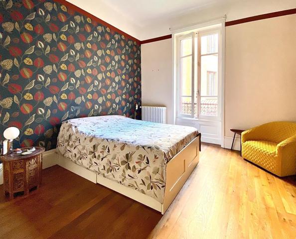 Appartement bourgeois 4 pièces 117 m²