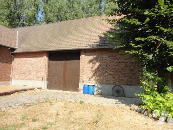 A VENDRE sur NIEPPE dans le NORD (59)- Magnifique FERME rénovée sur et avec  1 hectare de terra...