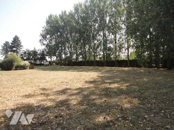 A VENDRE sur NIEPPE dans le NORD (59)- Magnifique FERME rénovée sur et avec  1 hectare de terra...