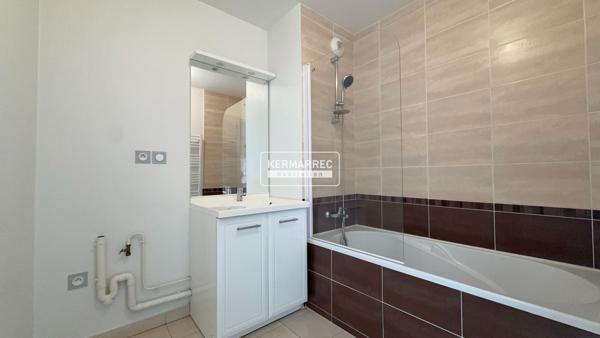 Appartement 3 pièces – 59 m² environ à Saint-Nazaire (ref : 59910SN)