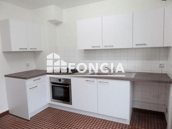 Location Maison 5 pièces 97.47 m² - 9 RUE DE CHINON Caen 14000