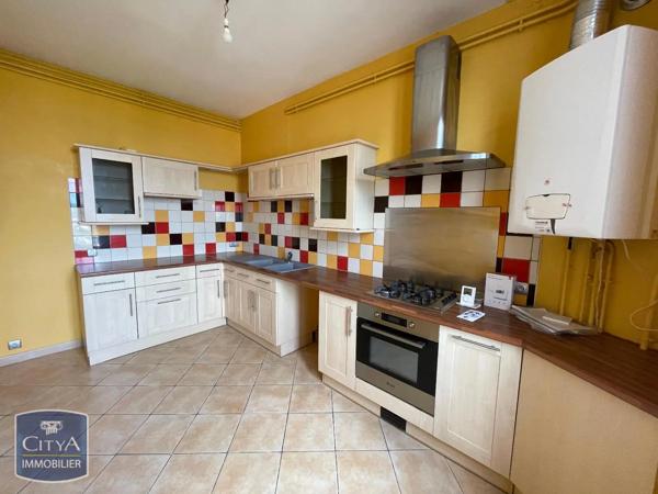 Appartement à louer 4 pièces 111.23m² Angoulême (16000)
