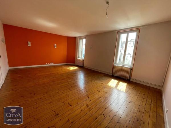 Appartement à louer 4 pièces 111.23m² Angoulême (16000)