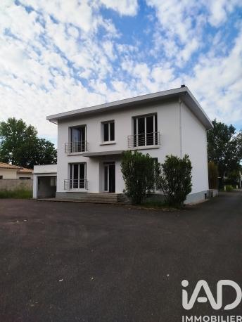 Maison à vendre 8 pièces 180 m² Le Taillan-Médoc
