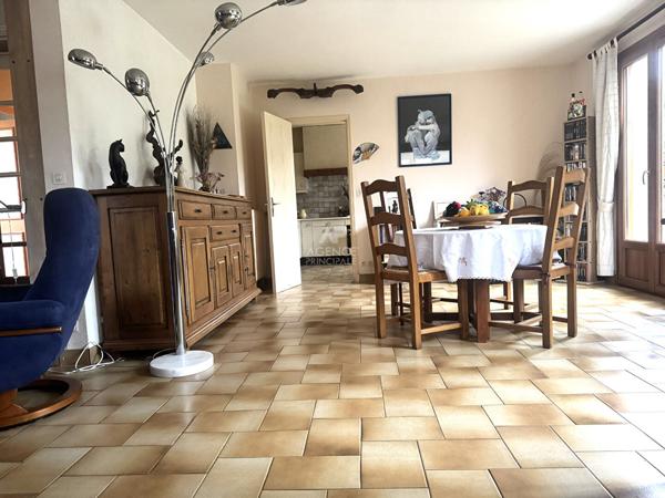 Maison à vendre - 5 pièces à LES CLAYES SOUS BOIS 449 500 € **  - Référence  7942