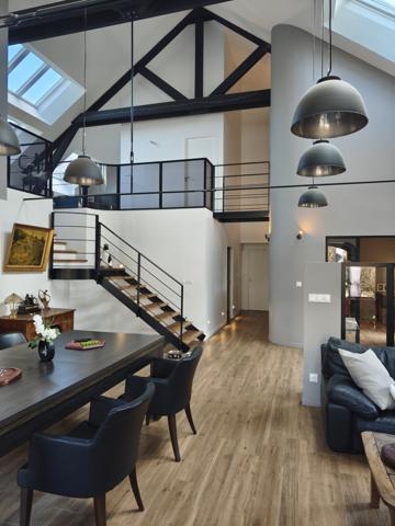 Vif (38450) Bâtisse de charme rénovée 231 m2 sur 4200 m² de terrain