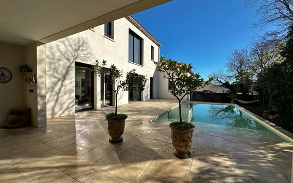 Maison à vendre    6 pièces •  Aubais