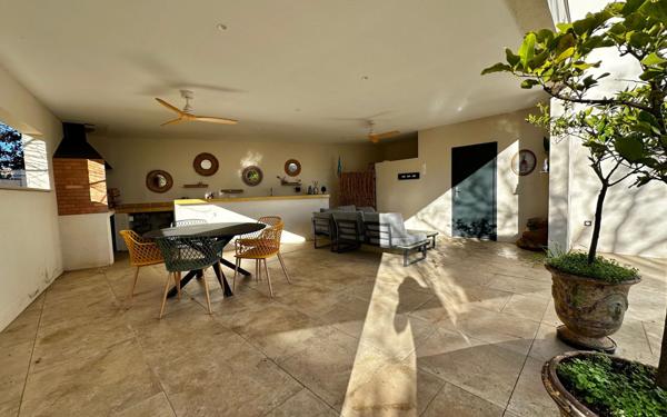 Maison à vendre    6 pièces •  Aubais