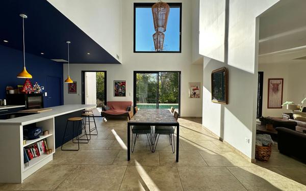 Maison à vendre    6 pièces •  Aubais