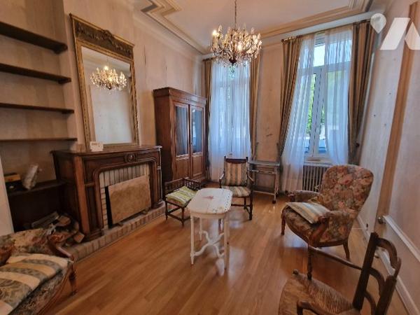 Immeuble/Maison - SAINT-QUENITN