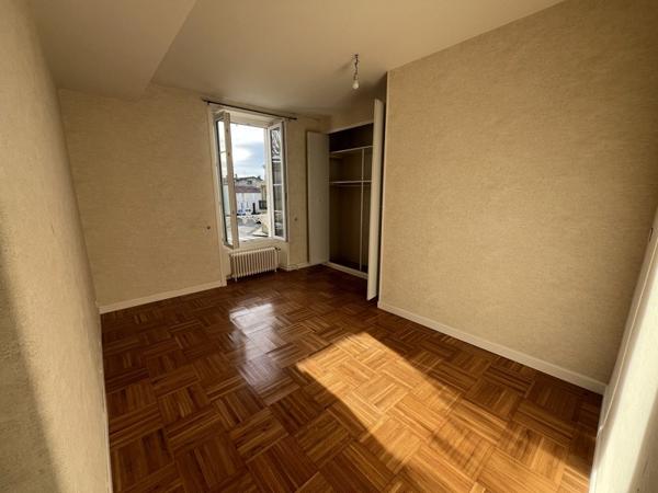 Maison à louer |  St-Jean-d'Angély |  3 pièces | 101 m²