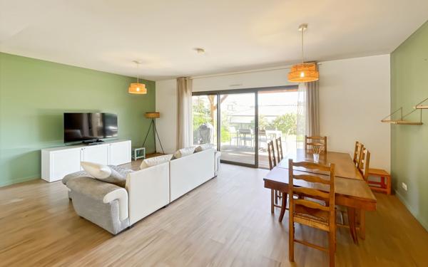 Maison à vendre    5 pièces •  Saint-Pierre-du-Mont