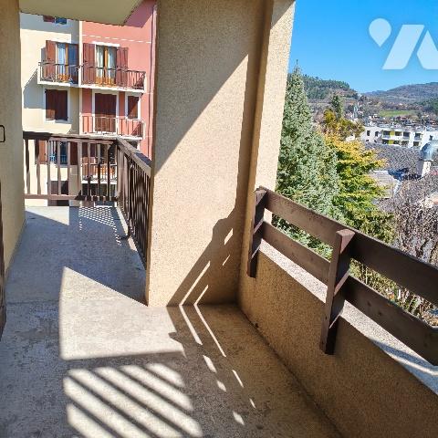 Gap-Sud, bus, appt T3 de 71 m² avec ascenseur et terrasse de 17,45 m² + balcon ...