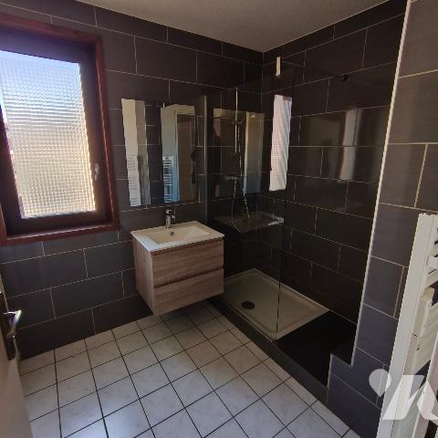 Gap-Sud, bus, appt T3 de 71 m² avec ascenseur et terrasse de 17,45 m² + balcon ...