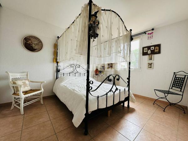 Villa individuelle de 78m2 avec jardin et garage dans résidence avec piscine