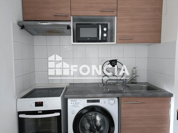 Location Appartement meublé 2 pièces 42.84 m² - 7 CHEMIN DE BIARNES Saint-quentin De Baron 33750