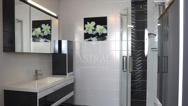 Appartement dernier étage avec balcon et ascenseur Sierentz 272 480 € H.A.I.*