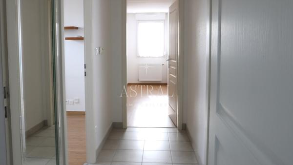 Appartement dernier étage avec balcon et ascenseur Sierentz 272 480 € H.A.I.*