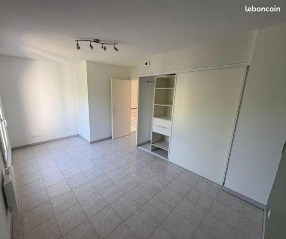 T3 Duplex avec terrasse, jardin et garage