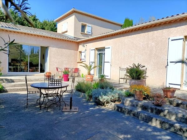Maison au calme avec grand jardin et piscine, sans vis-à-vis
