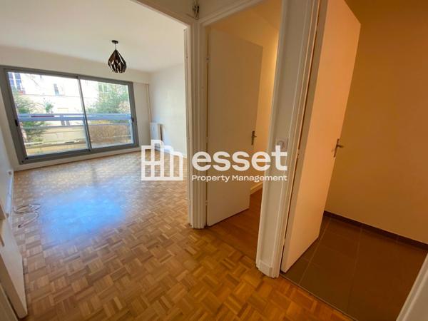 Location Appartement 3 pièces 58 m² - Paris 75015