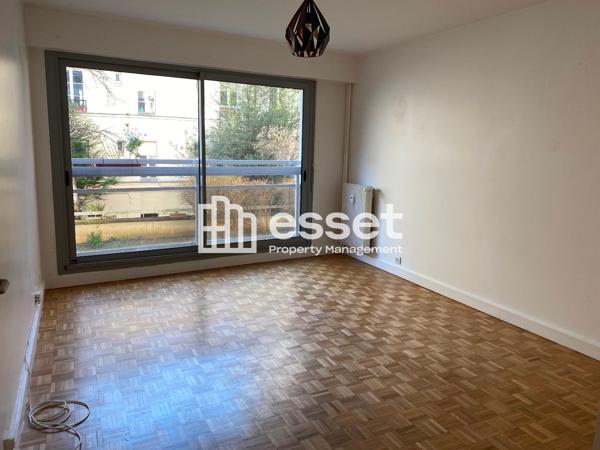 Location Appartement 3 pièces 58 m² - Paris 75015