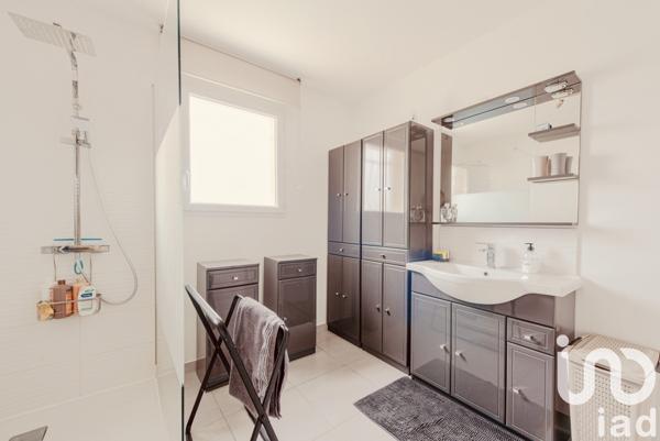 Maison 5 pièces de 100 m² à Saint-Laurent-de-la-Salanque (66250)
