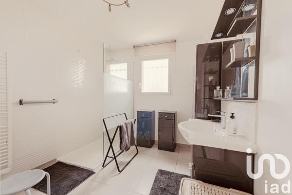 Maison 5 pièces de 100 m² à Saint-Laurent-de-la-Salanque (66250)