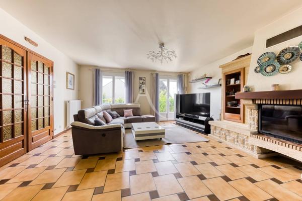Maison Pontault Combault 6 pièce(s) 130 m2