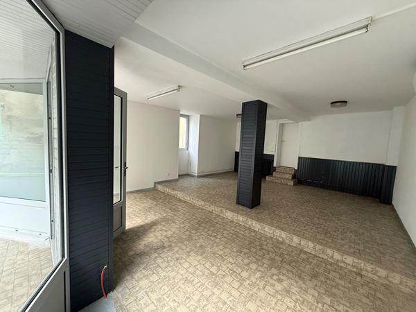 Local commercial 2 pièces 53 m2