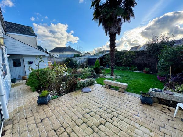 Maison de ville 3 chambres avec garage et jardin