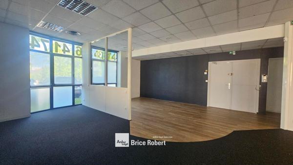 Bureaux à vendre ou à louer Saint-Didier-au-Mont-d'Or divisibles dès 200 m²