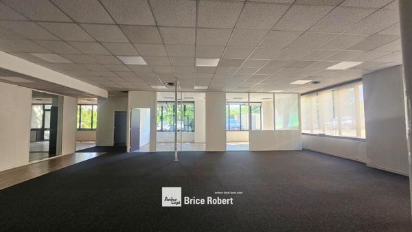 Bureaux à vendre ou à louer Saint-Didier-au-Mont-d'Or divisibles dès 200 m²