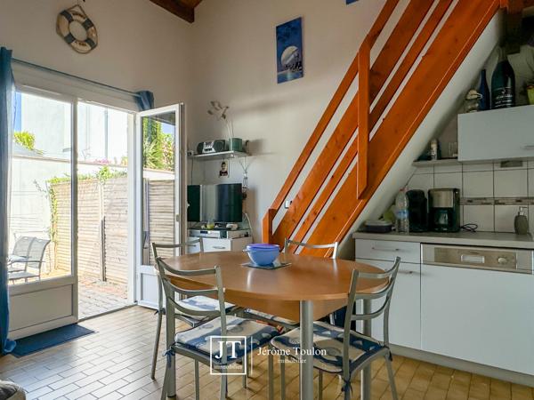 Maison
                                                                                                                                                                                                                                                                                                                        4 pièce(s)                                                                                                                                                                                                          3 chambre(s)                                                                                                                                                                                                          60  m²