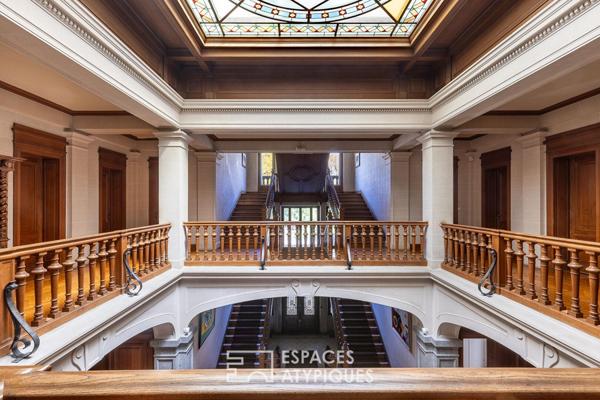 Splendeur du début du XXe siècle : le château et son parc séculaire
