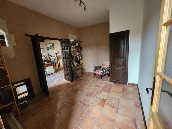 Confolens - Deux maisons avec caractre jardin prive - possible business/maison pour grand famille Confolens