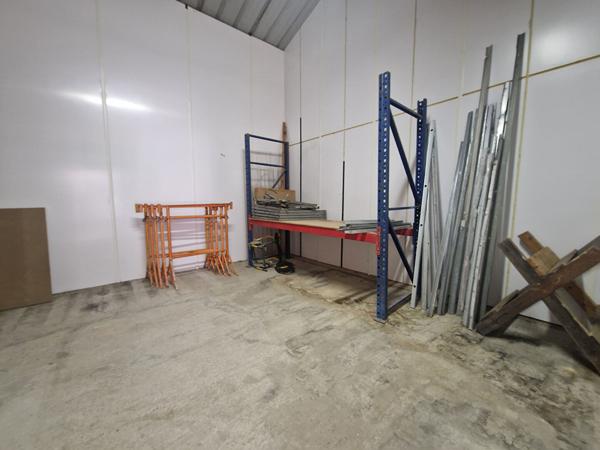 Entrepôt / local industriel Brissac Quince 2 pièce(s) 76 m2