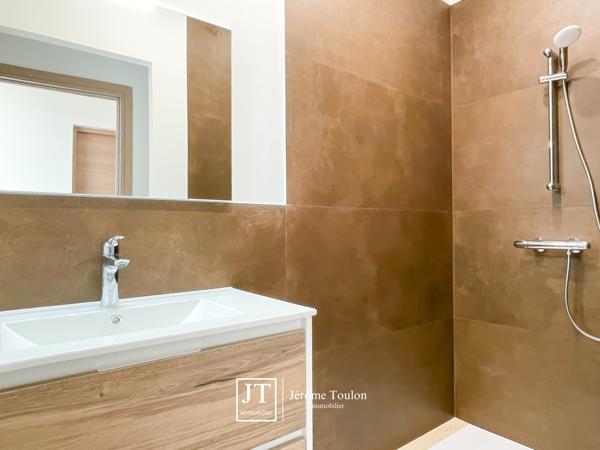 Appartement
                                                                                                                                                                                                                                                                                                                        3 pièce(s)                                                                                                                                                                                                          2 chambre(s)                                                                                                                                                                                                          66  m²