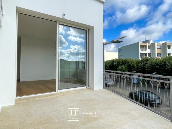 Appartement
                                                                                                                                                                                                                                                                                                                        3 pièce(s)                                                                                                                                                                                                          2 chambre(s)                                                                                                                                                                                                          66  m²