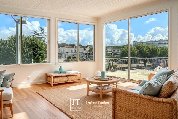 Appartement
                                                                                                                                                                                                                                                                                                                        3 pièce(s)                                                                                                                                                                                                          2 chambre(s)                                                                                                                                                                                                          66  m²