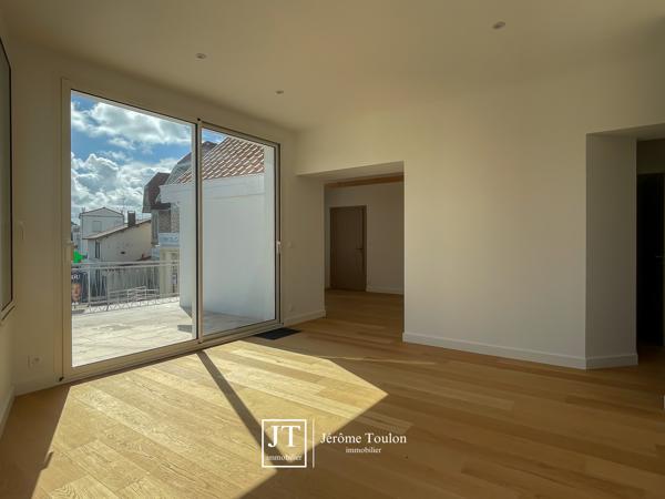 Appartement
                                                                                                                                                                                                                                                                                                                        3 pièce(s)                                                                                                                                                                                                          2 chambre(s)                                                                                                                                                                                                          66  m²