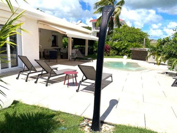 Deux villas et piscines au HELLEUX, SAINTE ANNE (971)