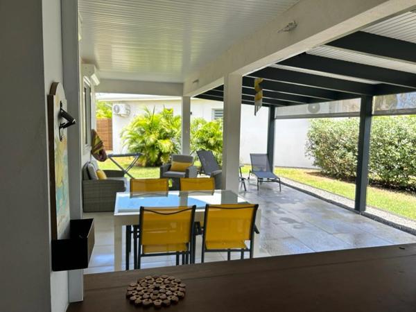 Deux villas et piscines au HELLEUX, SAINTE ANNE (971)