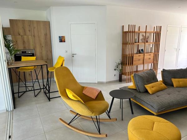 Deux villas et piscines au HELLEUX, SAINTE ANNE (971)