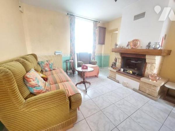 A VENDRE - SIMPLE - MAISON 