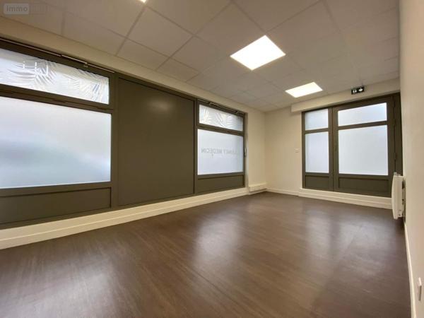 Bureaux à louer à Cherbourg-en-Cotentin dans la Manche (50100), ref : 045/1539