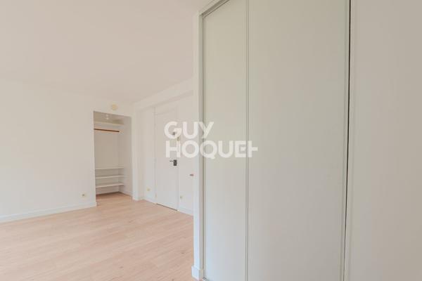 Vue imprenable sur les jardins ? Dernier étage ? Entièrement rénové