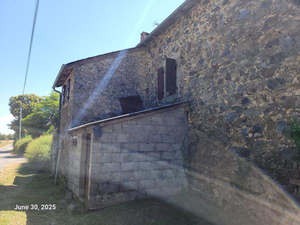 Un corps de ferme avec dépendances - 7kms de Villefranche de Rouergue Morlhon le haut