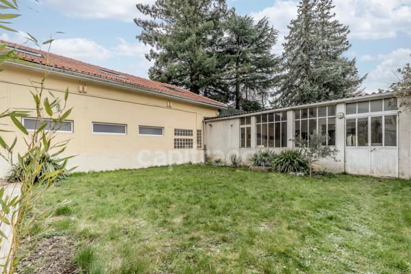 Maison à vendre 9 pièces VERSAILLES (78)